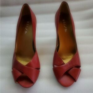 Unisa Women's Red Peep Toe Heels size 8 1/2